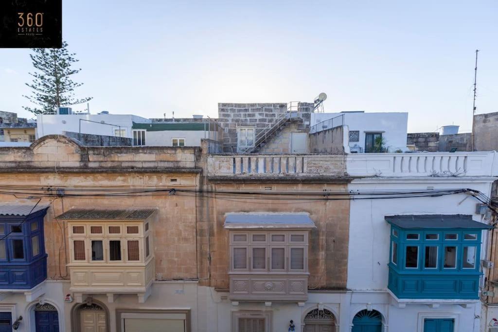 Beautiful, Typical Maltese 4Br Home With Roof Top By 360 Estates Sliema Buitenkant foto