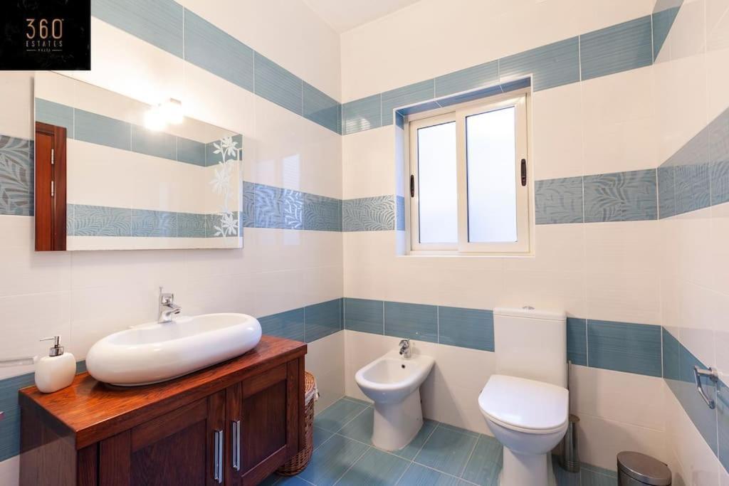 Beautiful, Typical Maltese 4Br Home With Roof Top By 360 Estates Sliema Buitenkant foto