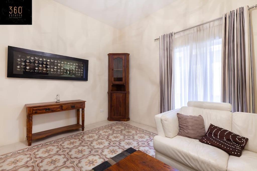 Beautiful, Typical Maltese 4Br Home With Roof Top By 360 Estates Sliema Buitenkant foto